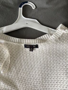Lety & Me Cream Crewneck Sweater - XXL